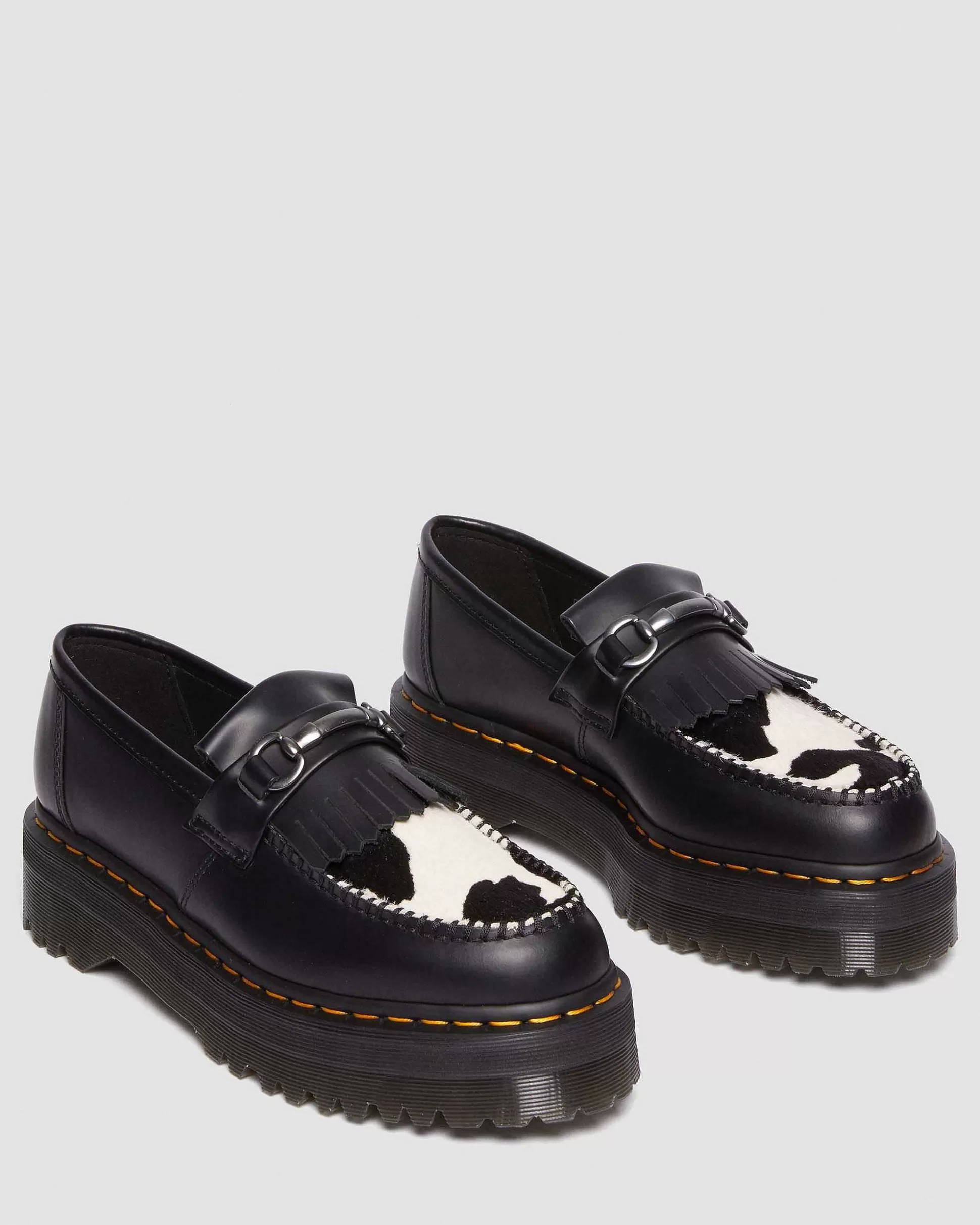 Damen Dr. Martens Schwarze Schuhe>Adrian Snaffle Hair-On Leder Cow Print Kiltie Loafer