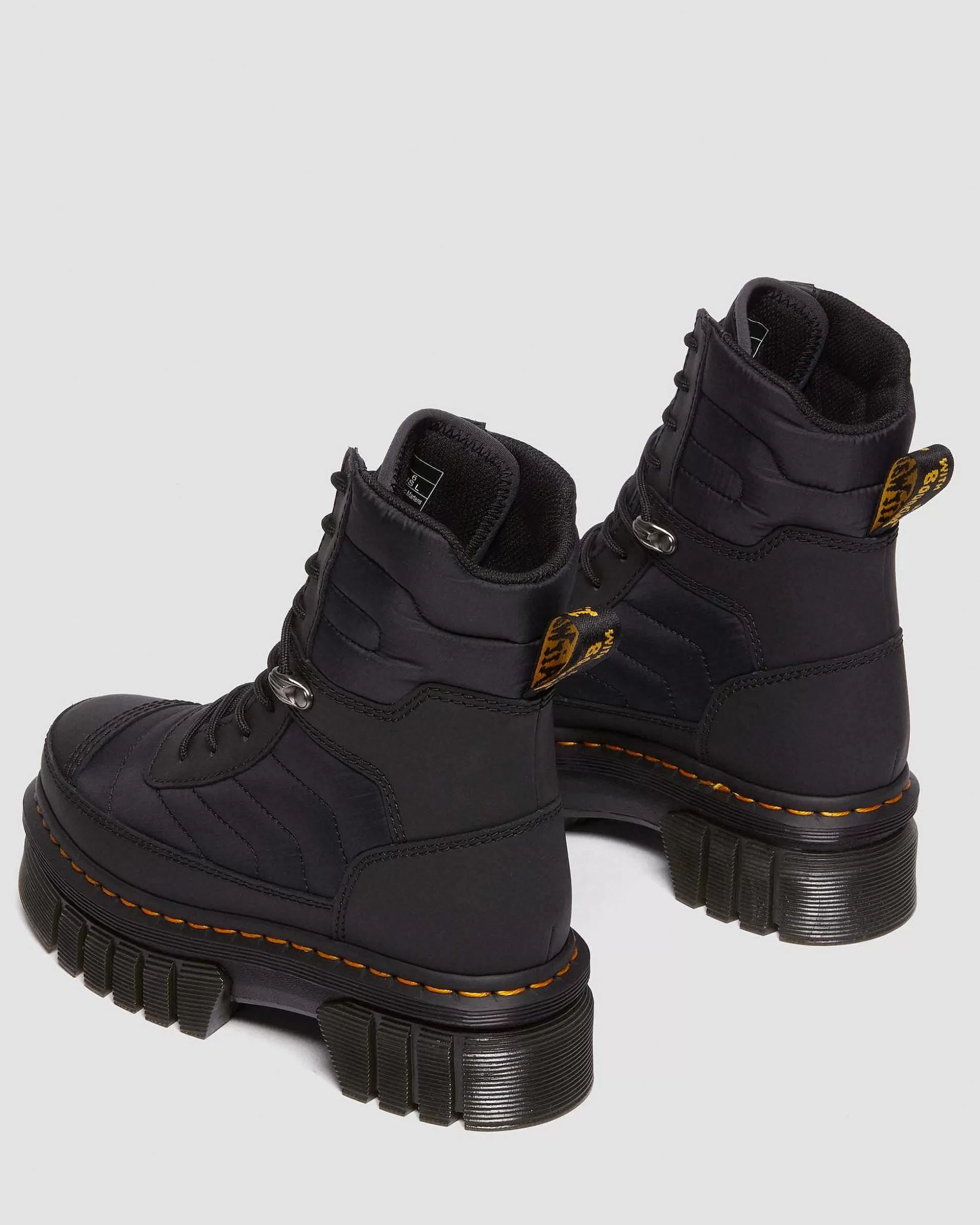 Damen Dr. Martens Plateaustiefel>Audrick 8I Quilted Plateau Stiefel