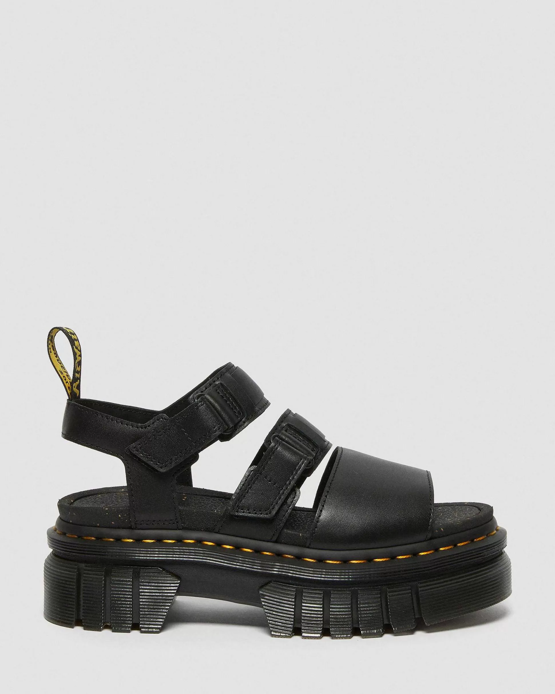 Damen Dr. Martens Plateausandalen>Ricki Nappa Lux Leder Plateausandalen Mit 3 Riemen